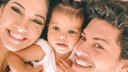 Arthur Aguiar desabafa em foto com Mayra Cardi e Sophia - Reprodução/Instagram