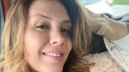 Simony ganha carinho do namorado e faz declaração - Reprodução/Instagram