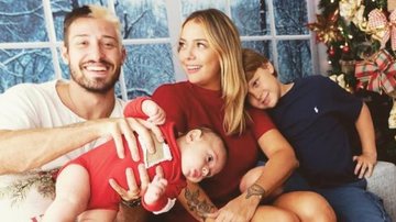 Vinicius Martines publica foto em família e encanta a web - Reprodução/Instagram