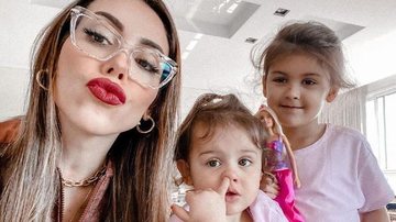 Bella Falconi usa look combinando com os das filhas - Reprodução/Instagram