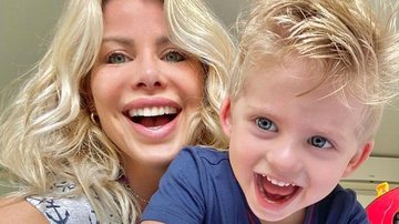 Filho de Karina Bacchi encanta a web ao chamar a mãe de 'Cabeleireira Leila' - Reprodução/Instagram