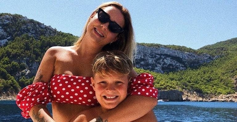 Carolina Dantas posa com o filho e comenta sobre crescimento - Reprodução/Instagram