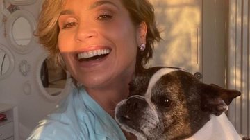 Flávia Alessandra derrete fãs ao posar com sua cachorrinha - Reprodução/Instagram