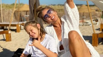 Adriane Galisteu surge coladinha com sua linda família em novo clique - Reprodução/Instagram