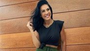 Uau! Scheila Carvalho posa de biquíni e beleza chama atenção - Reprodução/Instagram