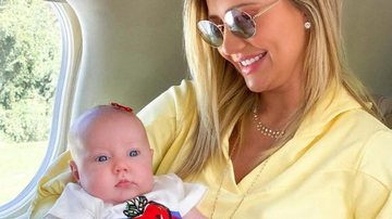 Ana Paula Siebert se derrete pela fofura da filha e da neta - Reprodução/Instagram