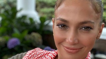 Jennifer Lopez investe em tênis grifado avaliado em R$ 100 mil - Reprodução/Instagram