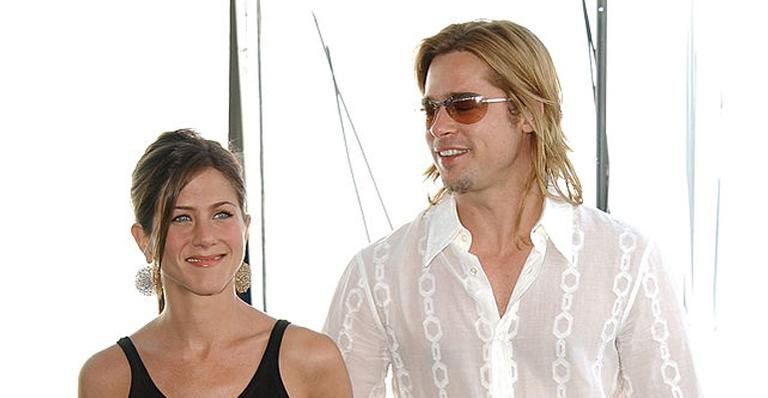 Brad Pitt e Jennifer Aniston ''flertam'' em live e fãs vão à loucura - Getty Images