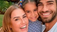 Deborah Secco encanta ao postar fotos em família - Reprodução/Instagram