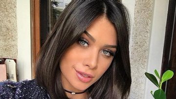 Flávia Pavanelli volta a ser loira e surge maravilhosa em novo clique - Instagram