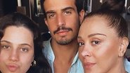 Claudia Raia posa de biquíni com os filhos - Reprodução/Instagram
