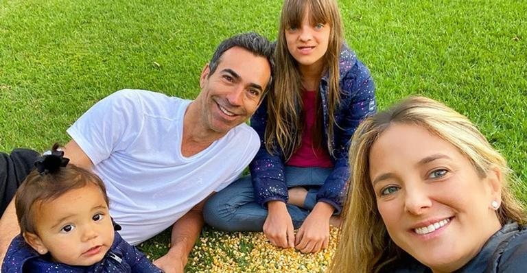 Ticiane Pinheiro encanta a web após lindo clique em família - Reprodução/Instagram