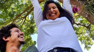 Mariana Xavier posa com o namorado e faz reflexão sobre amor - Reprodução/Instagram