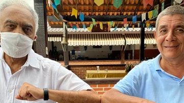 Gilberto Gil e Zeca Pagodinho posam juntos durante reencontro especial - Reprodução/Instagram