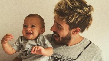 Vinicius Martinez se derrete ao compartilhar um lindo registro com o filho nos braços - Reprodução/Instagram