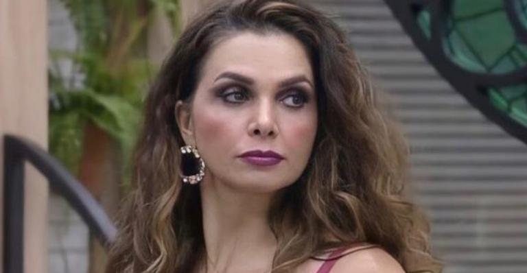 Luiza Ambiel chora e bate-boca em gravação na Record - Reproduçã/Record TV