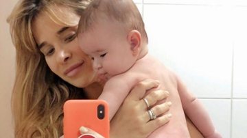 Dany Bananinha faz caras e bocas com a filha e diverte fãs - Reprodução/Instagram