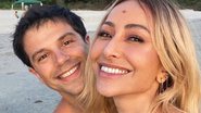 Sabrina Sato posa para clique romântico com Duda Nagle na praia - Reprodução/Instagram