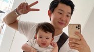 Pyong Lee encantou a web ao publicar um clique fofíssimo do filho, Jake - Reprodução/Instagram