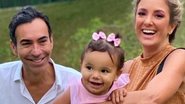 Cesar Tralli posta linda foto ao lado da esposa e filha - Reprodução/Instagram