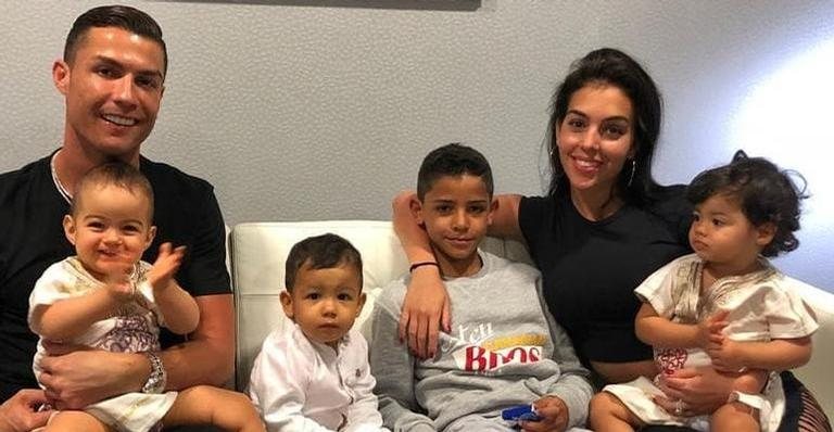 Cristiano Ronaldo encanta web ao parabenizar a filha - Reprodução/Instagram
