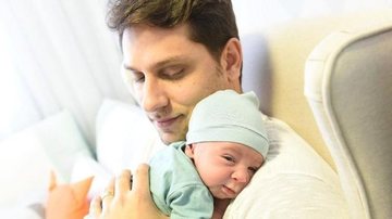 Kamilla Salgado flagra momento íntimo do marido e do filho - Instagram/ Katia Rocha