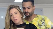 Simony posa coladinha com o namorado, Felipe Rodriguez - Reprodução/Instagram