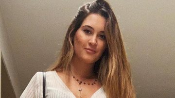 Filha de Fátima Bernardes ostenta curvas com maiô recortado - Reprodução/Instagram