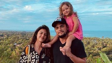 Yanna Lavigne flagra Bruno Gissoni e a filha acordando - Reprodução/Instagram