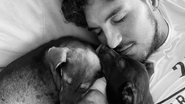 Gabriel Medina emociona ao falar sobre adoção de animais - Reprodução/Instagram