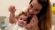 Dany Bananinha mostra a filha no banho e encanta demais - Reprodução/Instagram