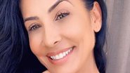 Scheila Carvalho renova o bronzeado com biquíni fio dental - Reprodução/Instagram