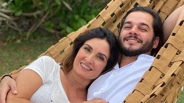 Túlio Gadêlha e Fátima Bernardes posam em foto romântica - Reprodução/Instagram