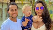 Andressa Ferreira encanta ao surgir com a família na praia - Reprodução/Instagram