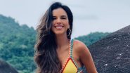 Mariana Rios empina bumbum na praia e aproveita dia ensolarado - Reprodução/Instagram