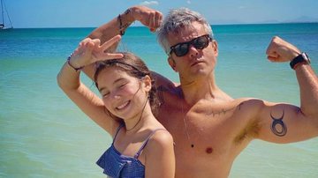 Otaviano Costa se derrete ao fotografar filha com cachorinha - Reprodução/Instagram
