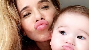 Dany Bananinha encanta a web ao posar coladinha a filha, Lara - Reprodução/Instagram