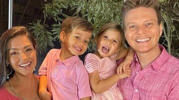 Thais Fersoza escreve declaração sobre gratidão ao posar com seus lindos filhos, Melinda e Teodoro - Reprodução/Instagram