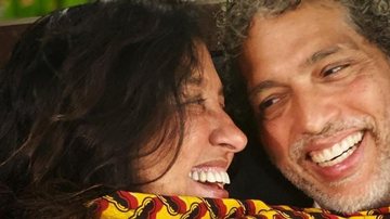 Regina Casé posa com o marido em cachoeira e arranca elogios - Reprodução/Instagram