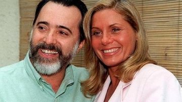 Vera Fisher e Tony Ramos durante os bastidores de 'Laços de Família', em 2000 - Foto/Divulgação Globo