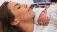 Gabi Brandt se derrete pela beleza do filho recém-nascido - Reprodução/Instagram