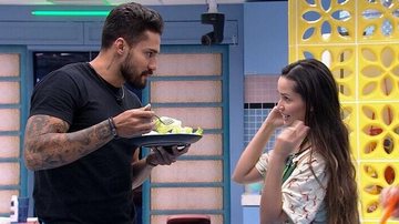 Juliette faz plano com Arcrebiano - Reprdução/TV Globo