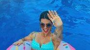 Kelly Key posa na piscina e impressiona com barriga trincada - Reprodução/Instagram