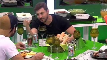 BBB21: Caio abre o coração para Rodolffo em almoço especial - Reprodução/TV Globo
