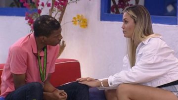 BBB21: Sarah se emociona ao conversar com Lucas Penteado - Reprodução/TV Globo