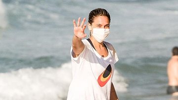 Fernanda Gentil é flagrada treinando na praia da Barra - Fabrício Pioyani/ AGNEWS