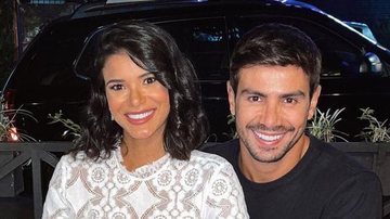 Mariano e Jakelyne Oliveira posam coladinhos durante viagem - Reprodução/Instagram