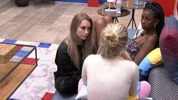 BBB21: Camilla desabafa com Carla e Viih Tube sobre sisters - Reprodução/TV Globo