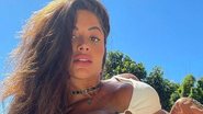 Aline Riscado posa com biquíni fininho na praia - Reprodução/Instagram