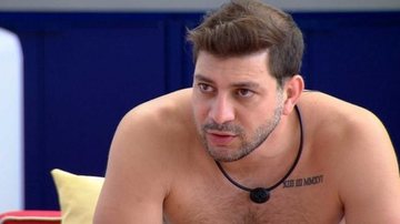 BBB21: Caio avalia chance de brother ir ao paredão - Reprodução/TV Globo
